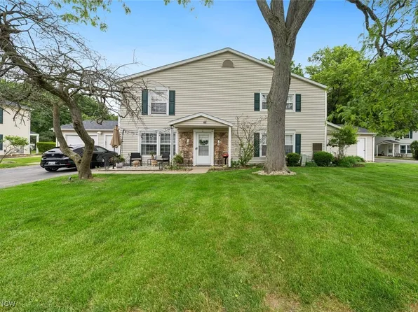 250 Ivy Hill Ln #A-43, Medina, OH 44256