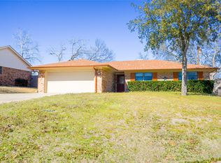 12 Haven Cir, Denison, TX 75020