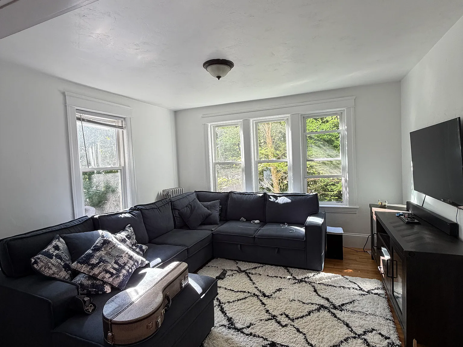 3 bed, $2,350 — Photo 3