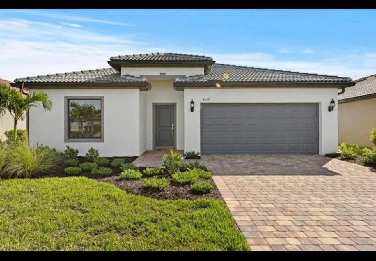 3 bed, 1600 sqft, $3,300 — Photo 1