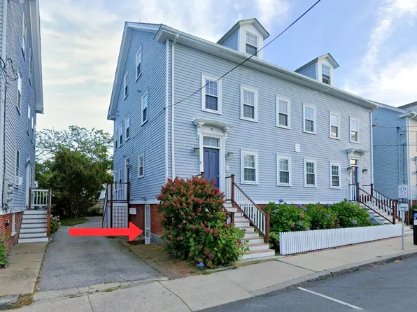 9B Broadway Ter, Rockport, MA 01966