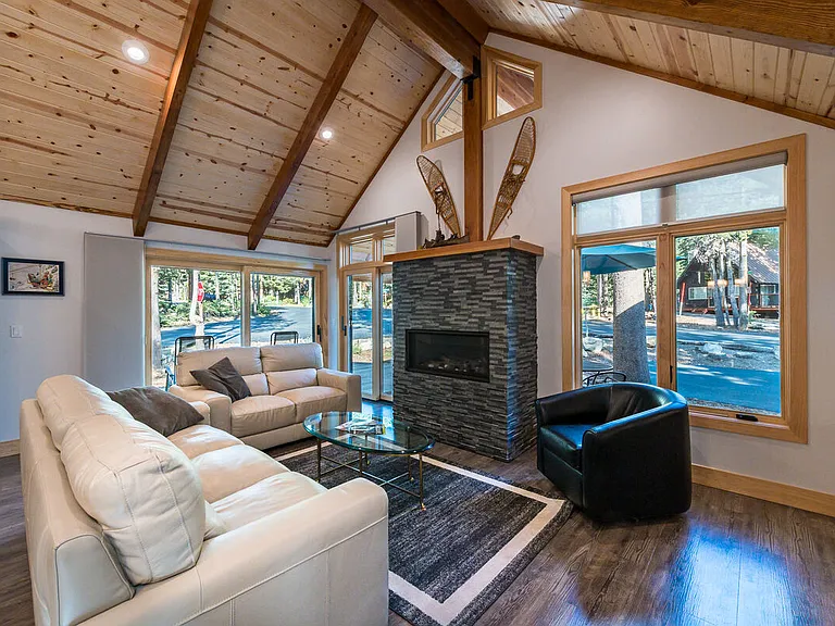 6235 Chamberland Dr — Photo 5