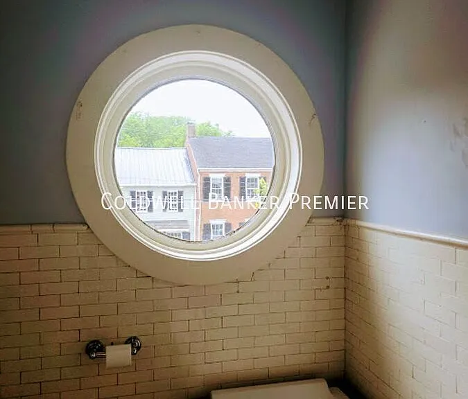 233 E Pitt St #5 — Photo 22