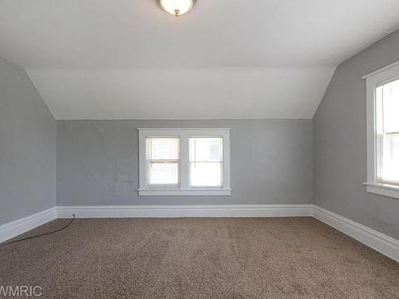 4th image of 1115 Turner Ave NW
