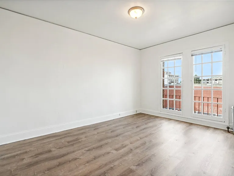2500 Durant Avenue — Photo 44