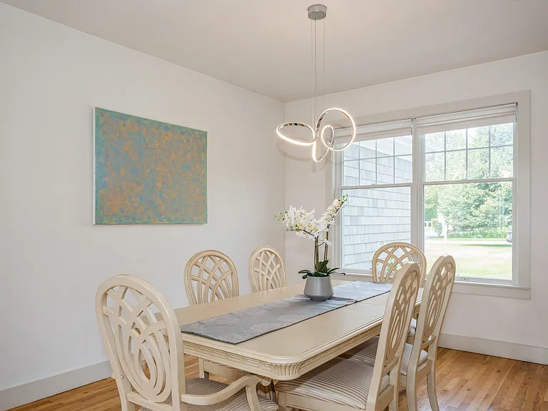 19 Fairbanks Ct — Photo 6