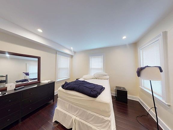 3rd image of 12 Camp St Unit 2