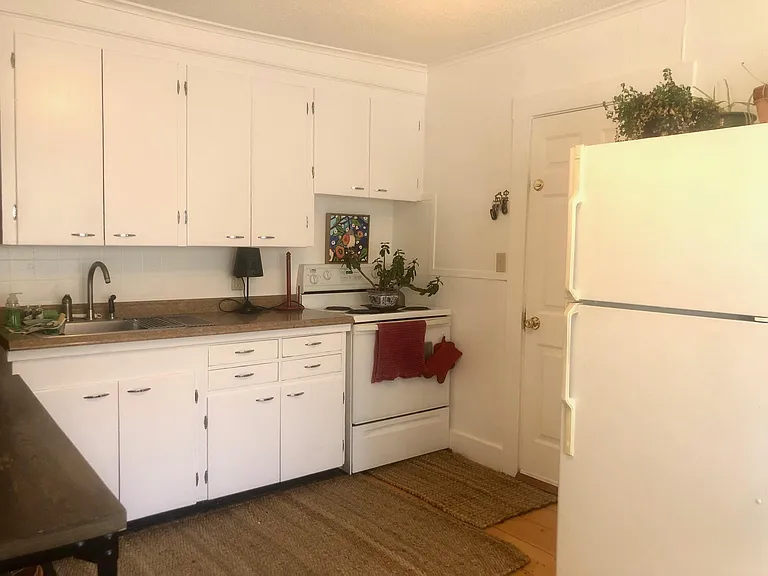 390 Main St #2 — Photo 10