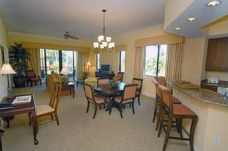 4th image of 985 Sandpiper St Unit 204