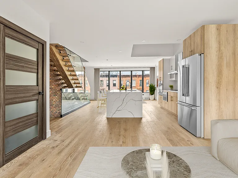 332 Quincy St #2 — Photo 3