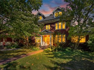 32 Wentworth Ave, Cambridge, ON N1S1G6