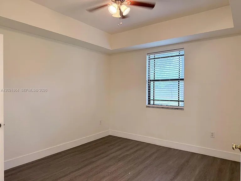 3585 NE 5th St #102 — Photo 12