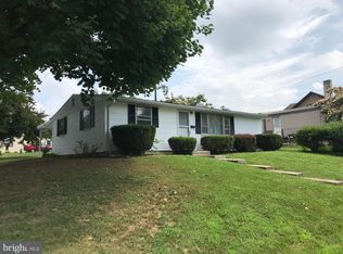 379 W Main St, Fayetteville, PA 17222