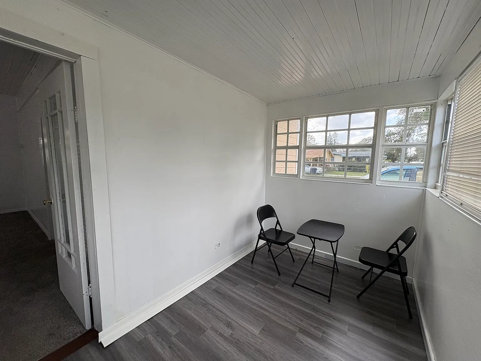 723 Virginia Ave — Photo 2