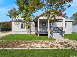 125 Broken Spur Drive, Bandera, TX 78003