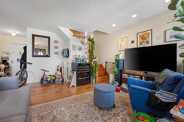 Rented by Highline Residential | media 3