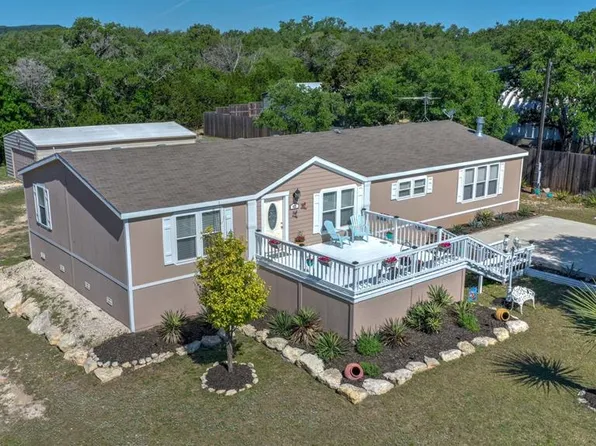 422 Pr 1524, Bandera, TX 78003