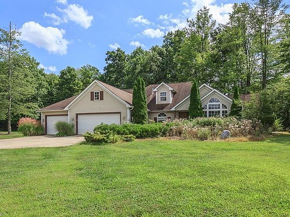 2nd image of 13714 Maggie Ln