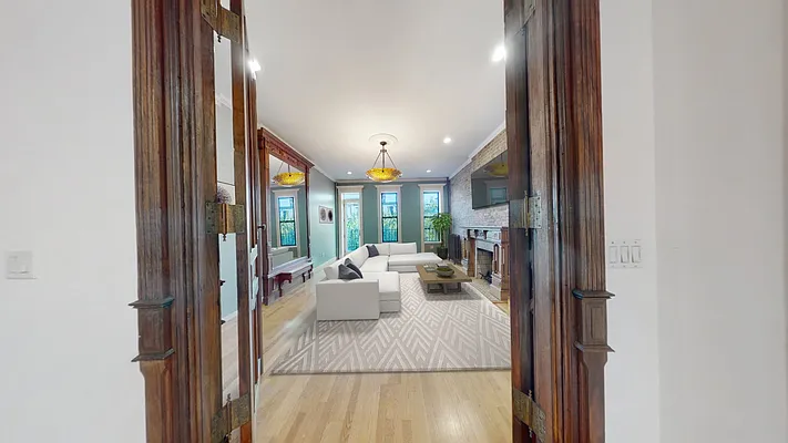 Rented by Corcoran | media 14