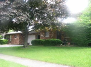 4718 Esterbrook Rd, Columbus, OH 43229