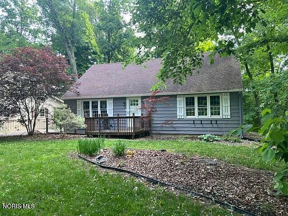 3rd image of 480 Seneca Dr
