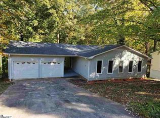 18 E Indian Trl, Taylors, SC 29687