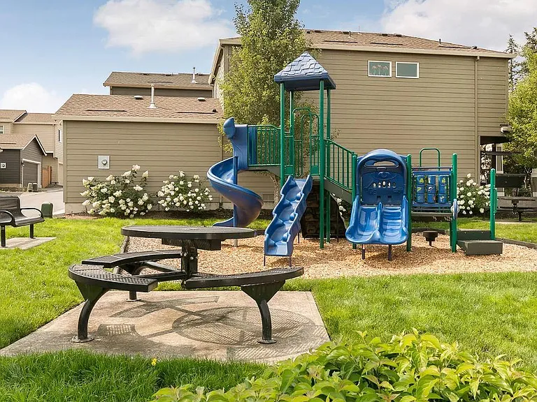 20672 SW Edgemont St — Photo 18