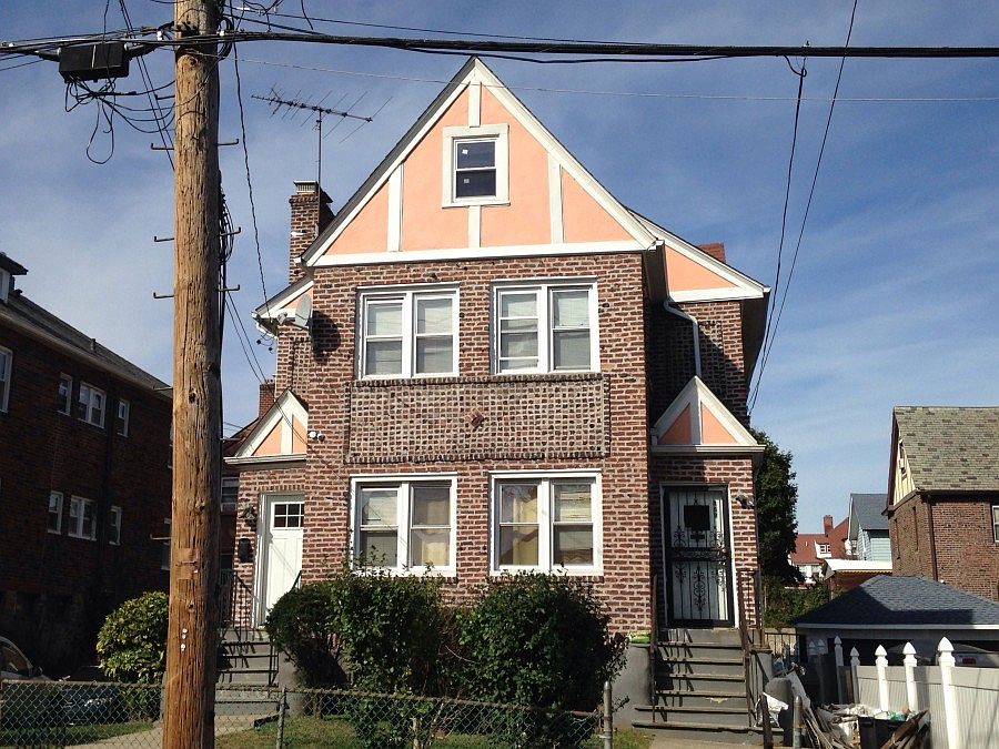1st image of 449 E 5th St