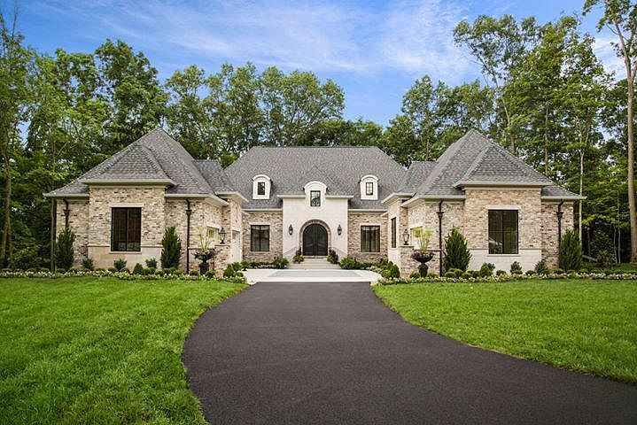 1st image of 7470 Stillwater Dr
