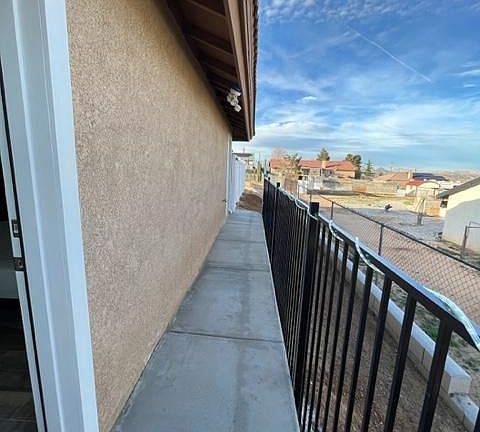 4th image of 17896 Manzanita St