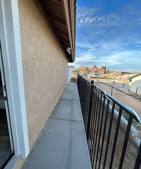 17896 Manzanita St — Photo 4