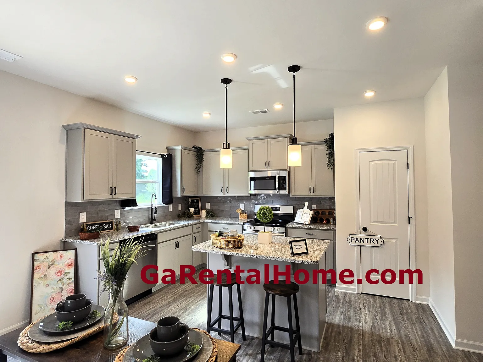 222 Asher Dr — Photo 4