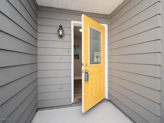 3rd image of 225 Phoenetia Dr