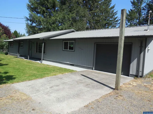 49025 SE Kingwood Ave, Mill City, OR 97360