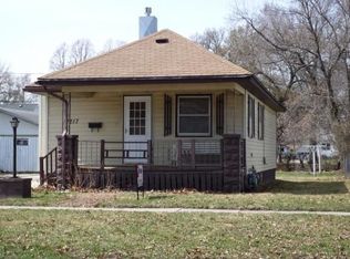 1217 N Somers Ave, Fremont, NE 68025