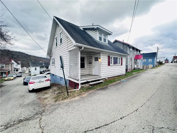 244 E South St, Waynesburg, PA 15370