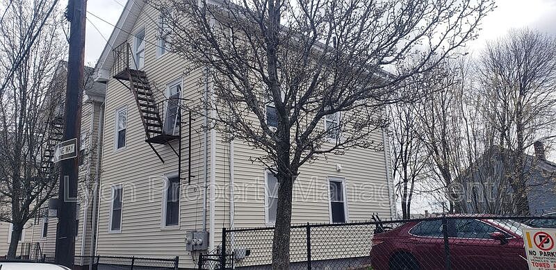 1st image of 51 Trenton St #1