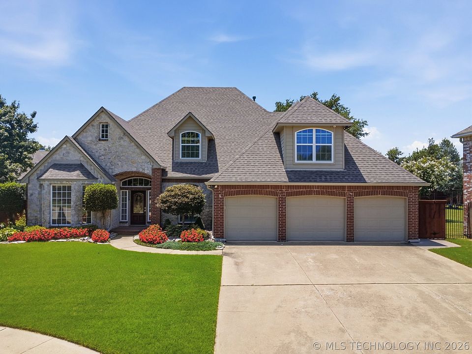 1st image of 6009 W Phoenix Ct