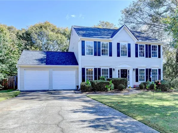 3390 Wake Robin Way, Cumming, GA 30028