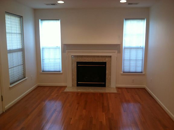 4th image of 156 Pittman Ct