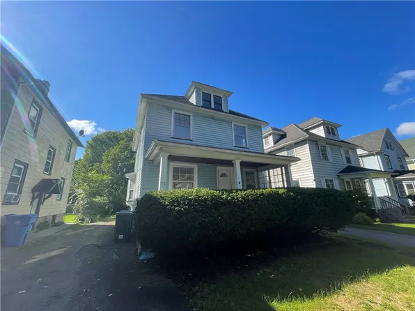 93 Roslyn St, Rochester, NY 14619