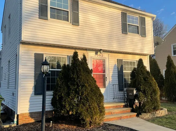 7083 Parma Park Blvd, Parma Heights, OH 44130