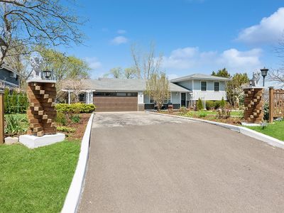 21W546 Bemis Rd, Glen Ellyn, IL, 60137