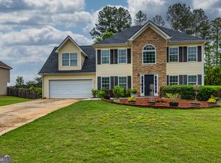 1005 Bluecoat Cir, Hampton, GA 30228