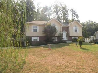 8318 Troubadour Way, Ooltewah, TN 37363