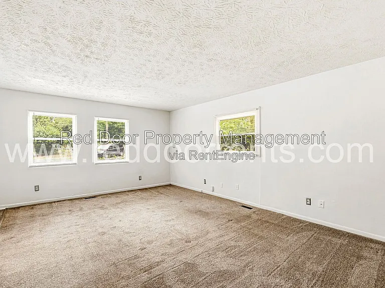 5361 E Burgess Ave — Photo 10