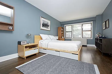 Rented by PocketBroker Inc