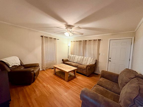 2nd image of 922 Highway 258