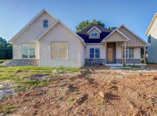 3052 W Marty St, Springfield, MO 65810