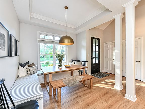 4th image of 10165 Glenn Abbey Ln